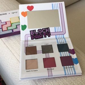 LIMITED EDITION - Tetris eyeshadow pallete
